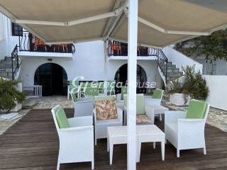 Παραθαλλάσιο ξενοδοχείο προς πώληση στην Έυβοια