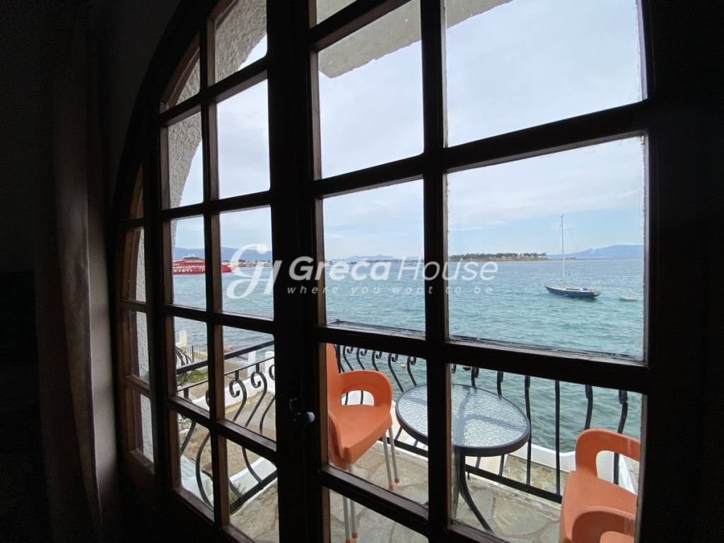 Παραθαλλάσιο ξενοδοχείο προς πώληση στην Έυβοια