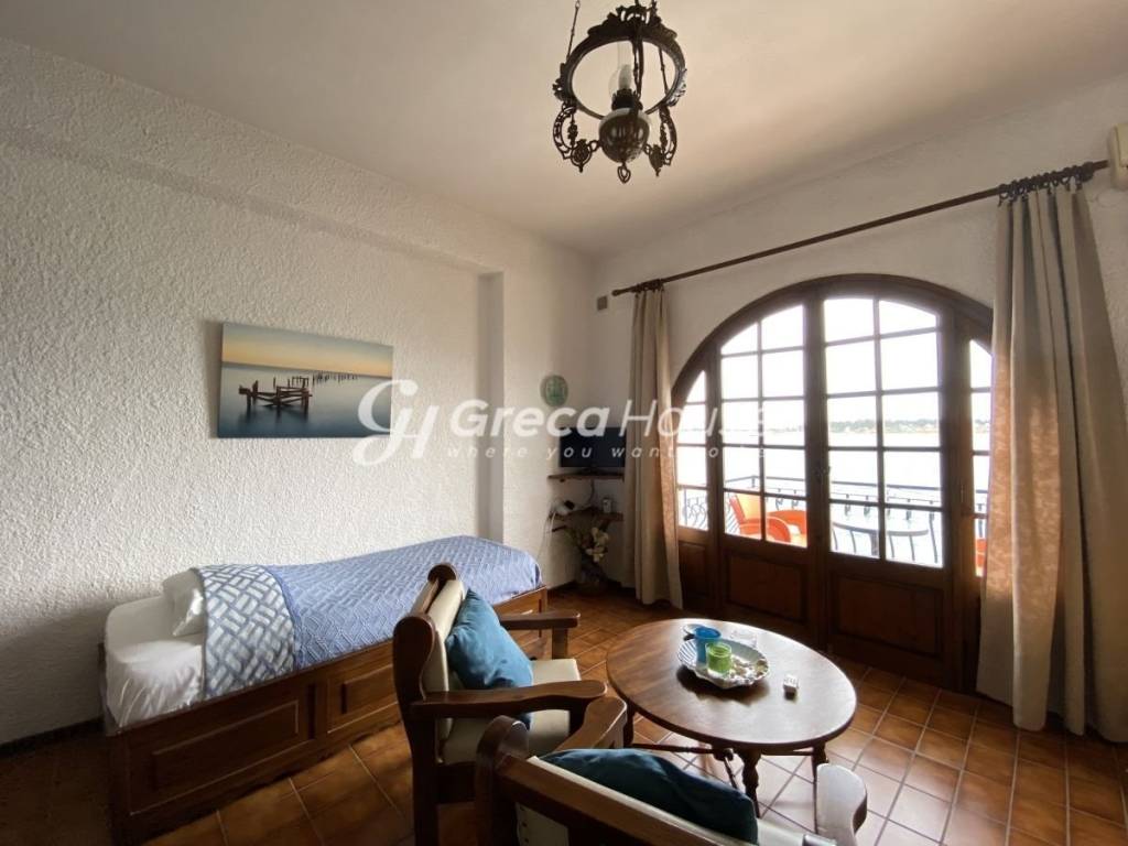 Παραθαλλάσιο ξενοδοχείο προς πώληση στην Έυβοια