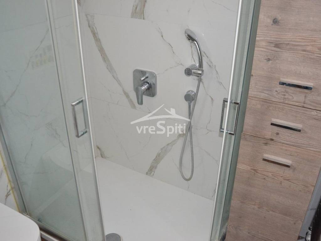 ΑΠΟΨΗ ΜΠΑΝΙΟΥ