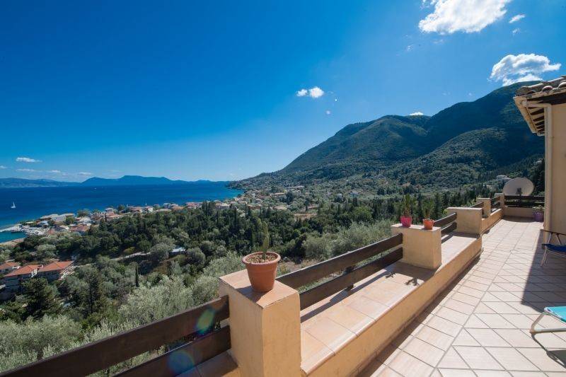 Θέα από μπαλκόνι