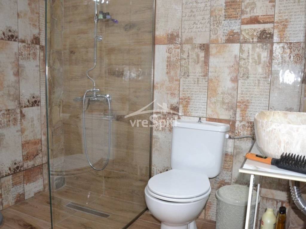 ΜΠΑΝΙΟ ΙΣΟΓΕΙΟΥ