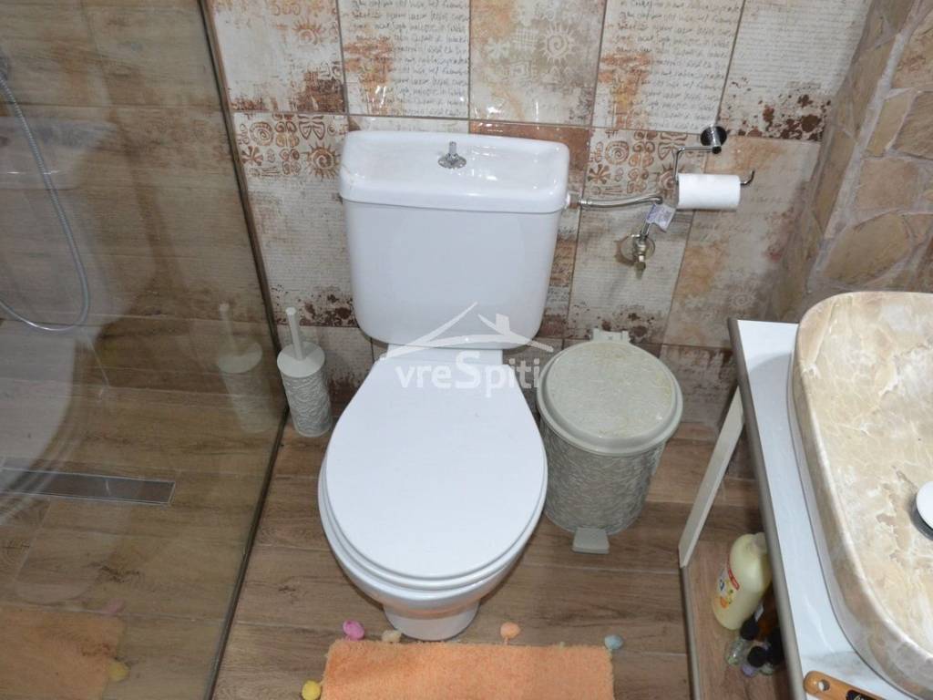 ΜΠΑΝΙΟ ΙΣΟΓΕΙΟΥ