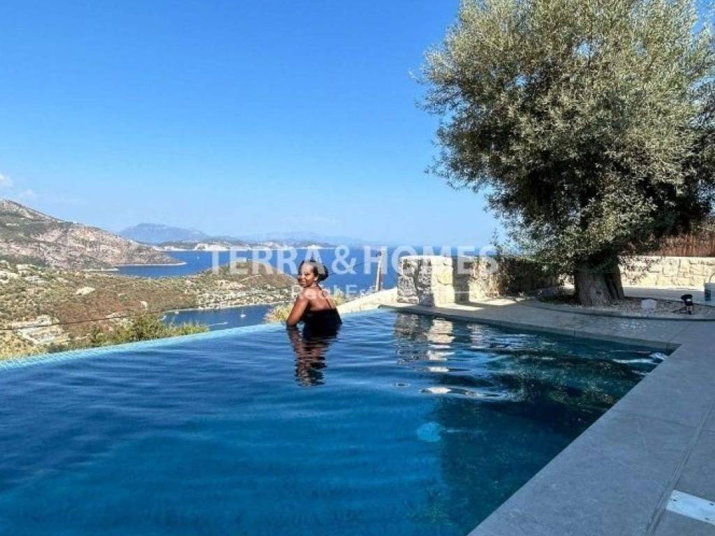 Θέα από μπαλκόνι