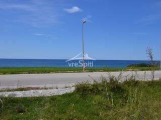 ΘΕΑ ΑΓΡΟΤΕΜΑΧΙΟΥ