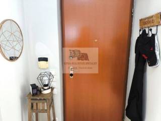 ENTRANCE - SAFETY DOOR