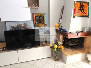 LIVING ROOM WITH FIREPLACE