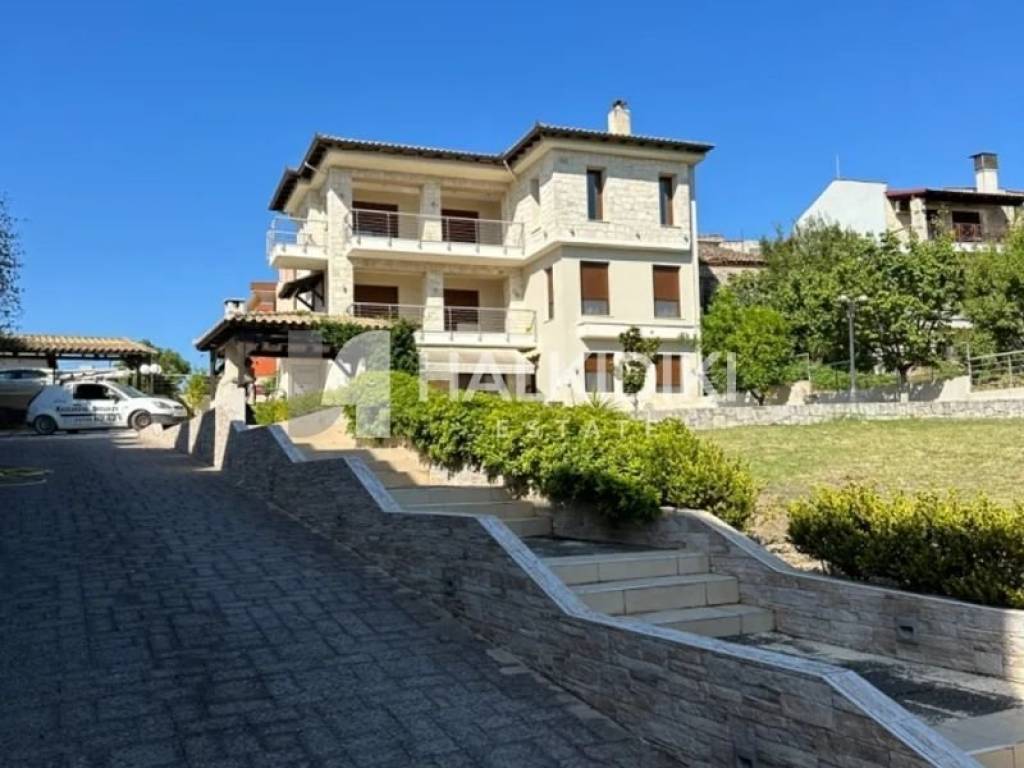 Θέα από μπαλκόνι