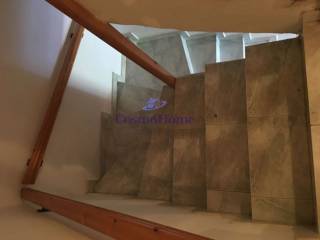 ΕΣΩΤΕΡΙΚΕΣ ΣΚΑΛΕΣ