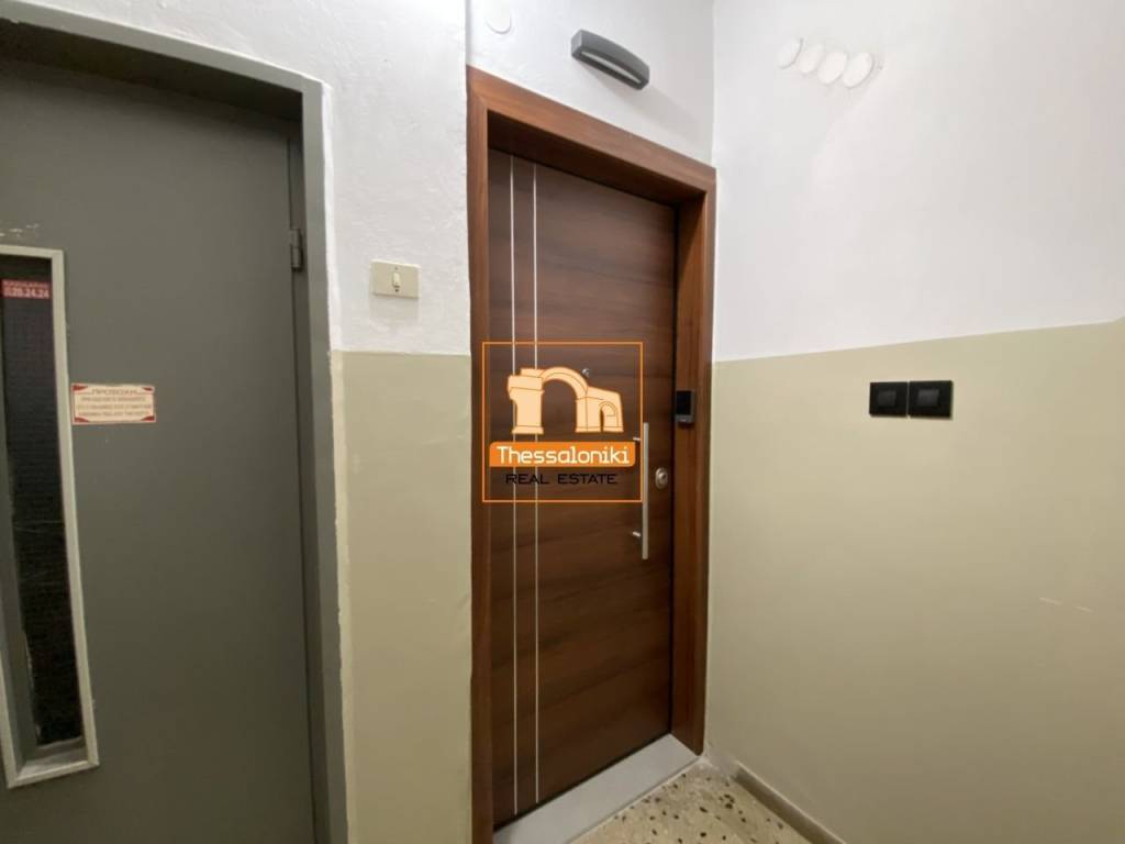 Πλ. Ναυαρίνου, Γκαρσονιέρα, 38 τ.μ.