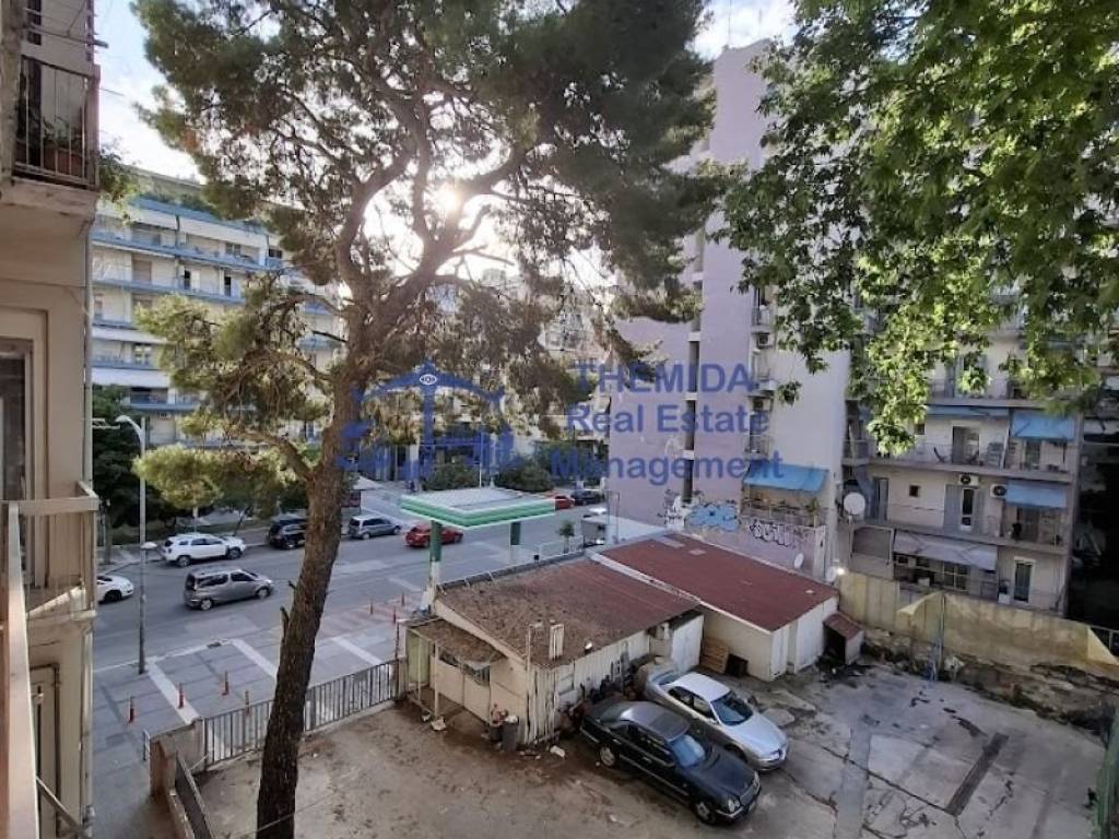 Θέα από μπαλκόνι