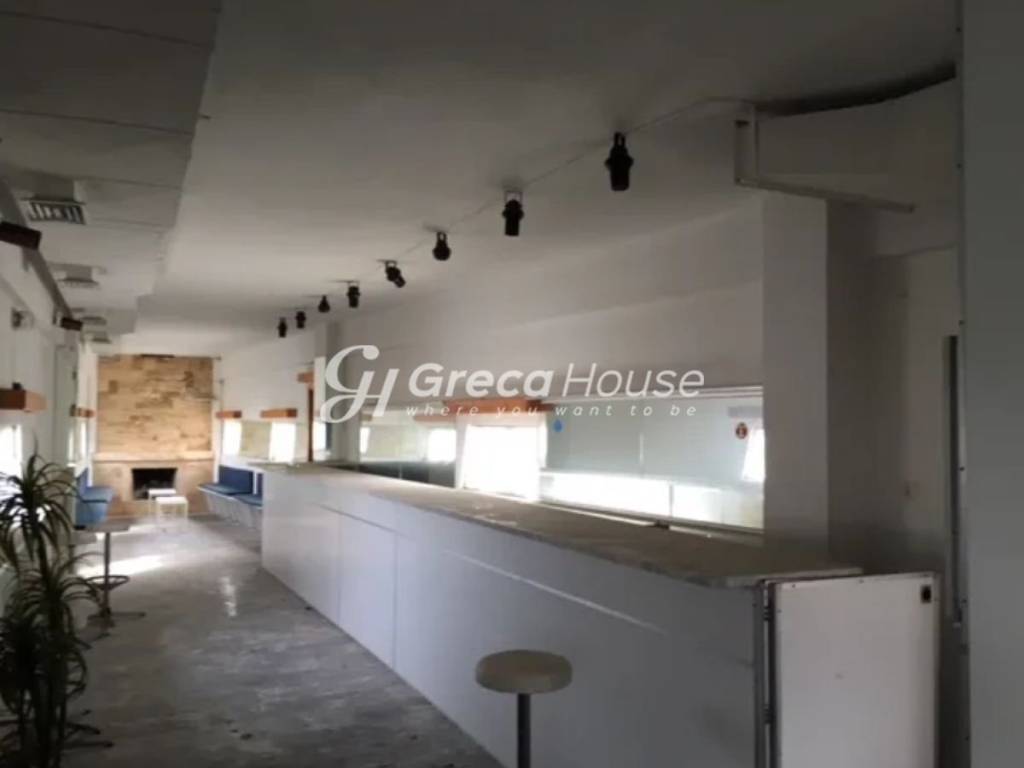 Επαγγελματικό κτίριο προς πώληση Πόρτο Ράφτη