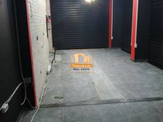 Αριστοτέλους, Κατάστημα