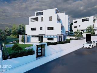 Forumland Real Estate, Exoterike Opse