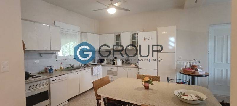 Κουζινοσαλονοτραπεζαρία