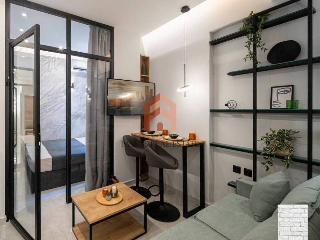 Σαλοκουζίνα