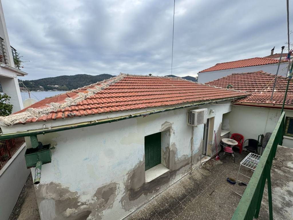 Back of the house for sale in Vathi Ithaca