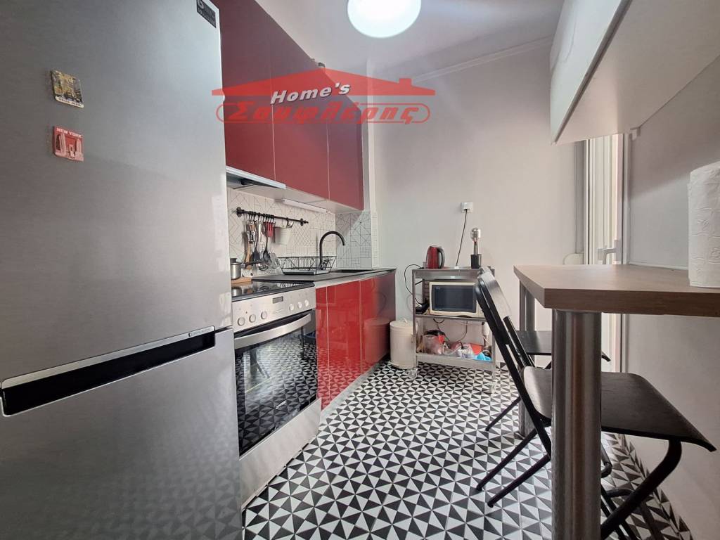 ΞΕΧΩΡΙΣΤΗ ΚΟΥΖΙΝΑ