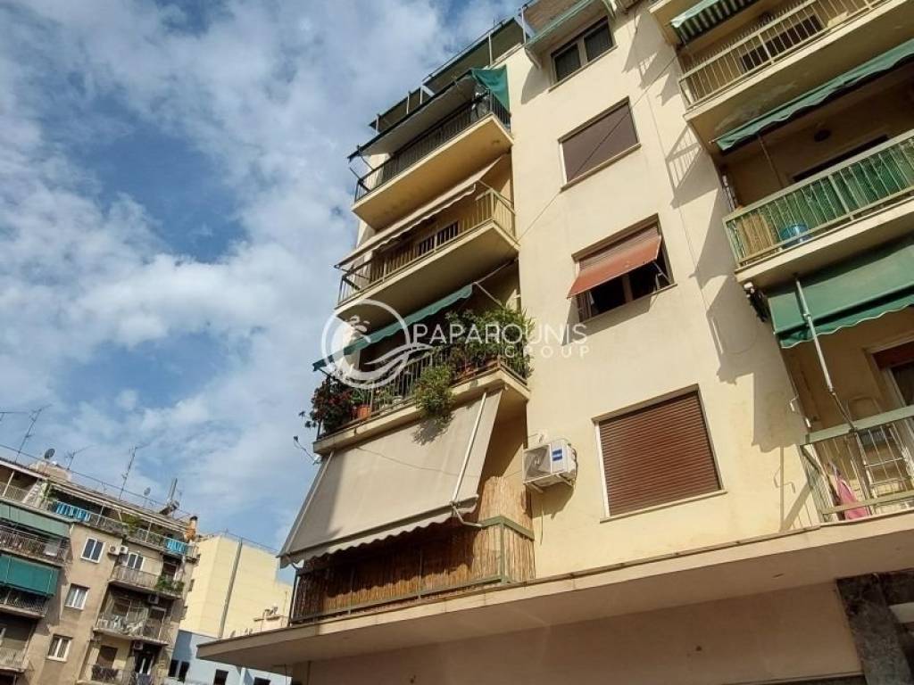 Θέα από μπαλκόνι