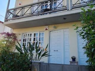 153 sq.m. 2nd level maisonette