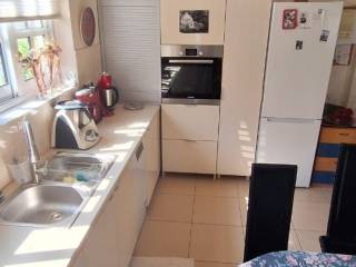 153 sq.m. 2nd level maisonette