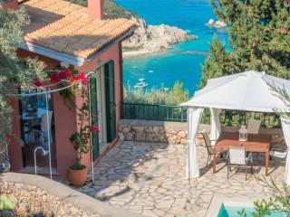 BILA 106 T.M. STON AGIO NIKETA-LEYKADA