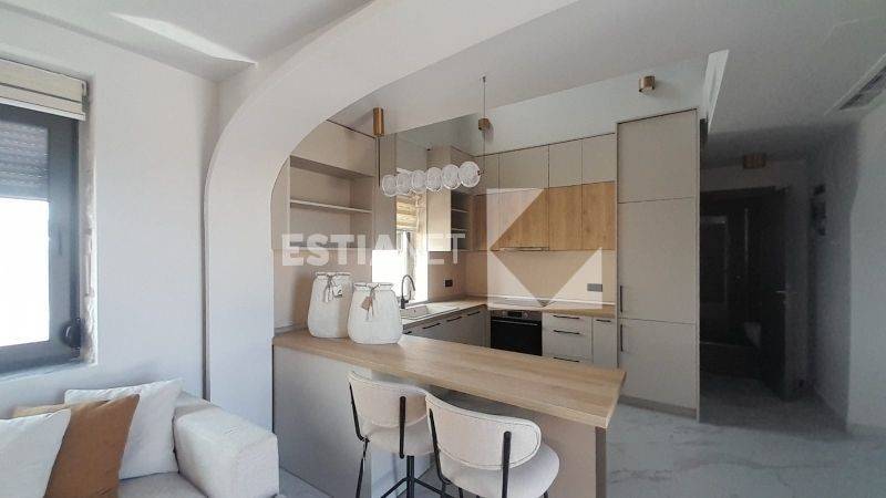 Σαλοκουζίνα