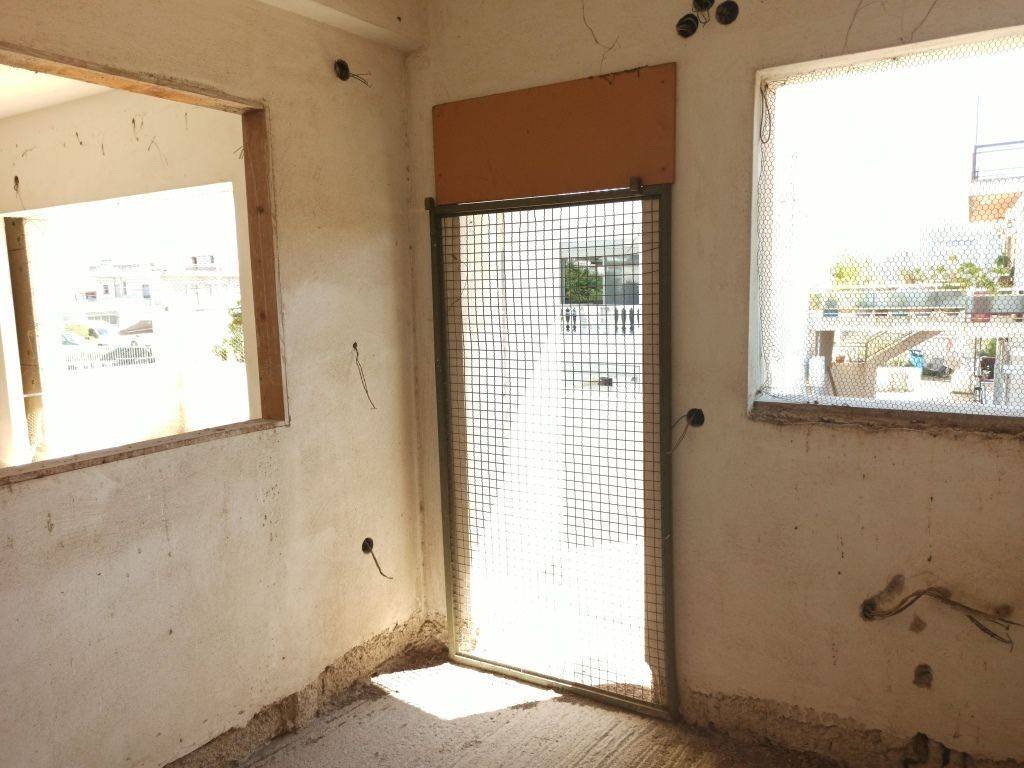 E KOYZINA TOY OROPHODIAMERISMATOS