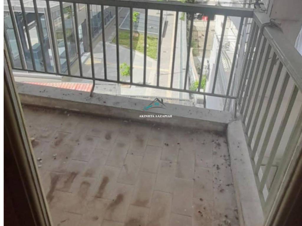 Οπίσθιο Μπαλκόνι