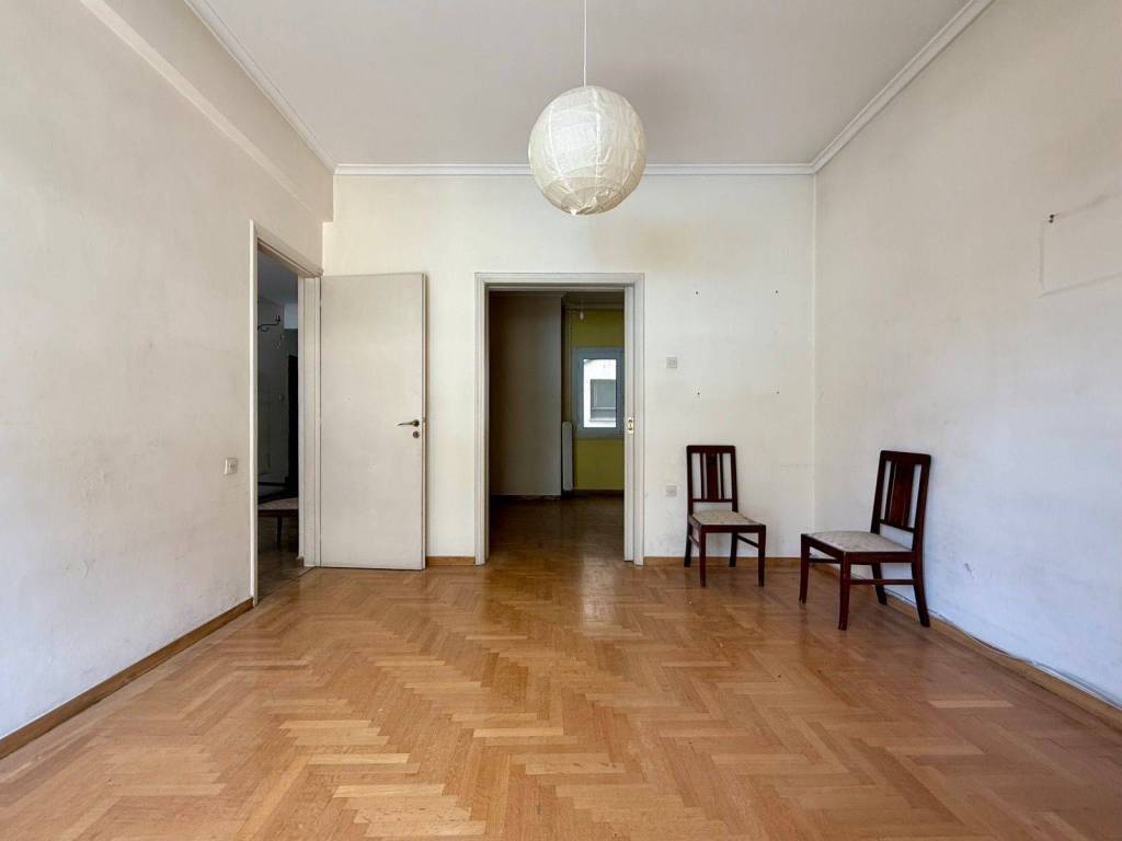 exarcheia_residential_apartment_for_sale