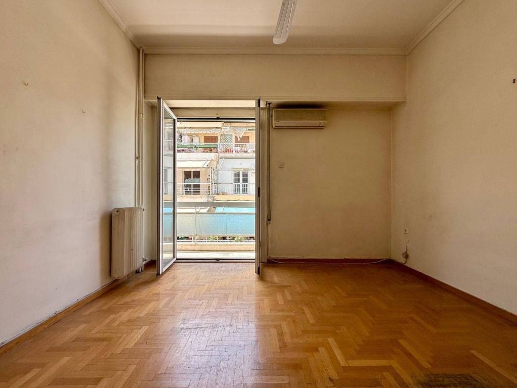 exarcheia_residential_apartment_for_sale