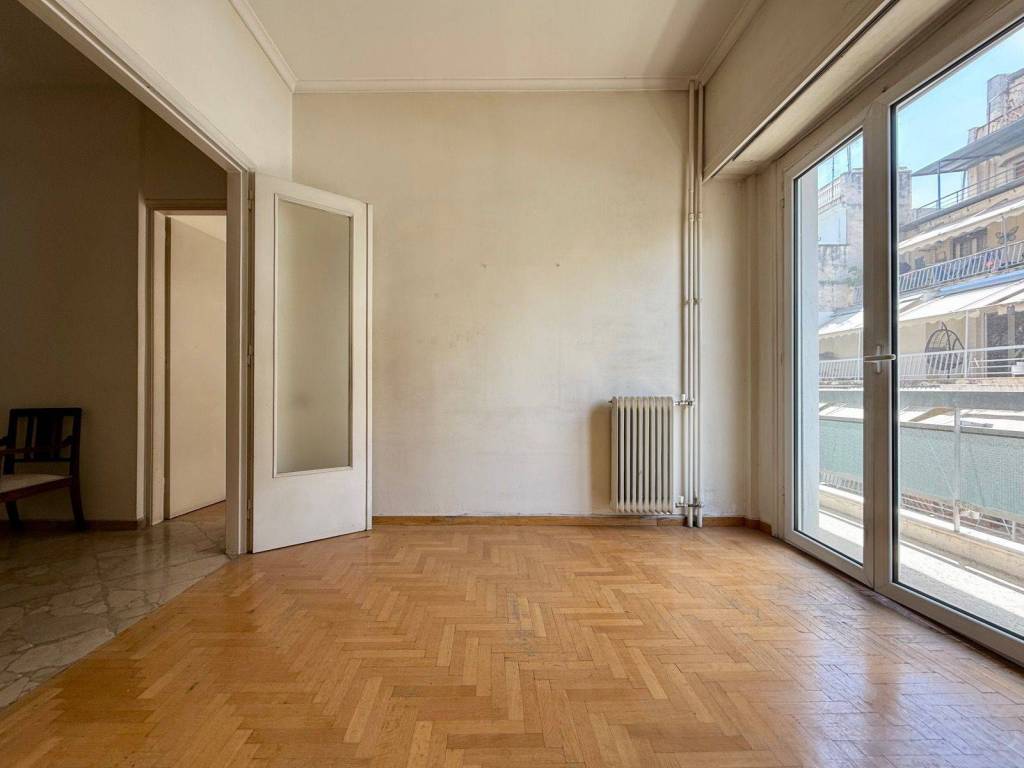 exarcheia_residential_apartment_for_sale