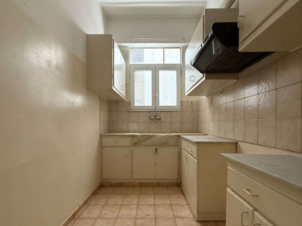 exarcheia_residential_apartment_for_sale