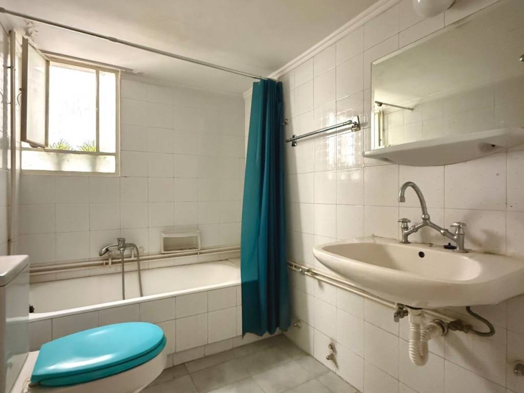 exarcheia_residential_apartment_for_sale