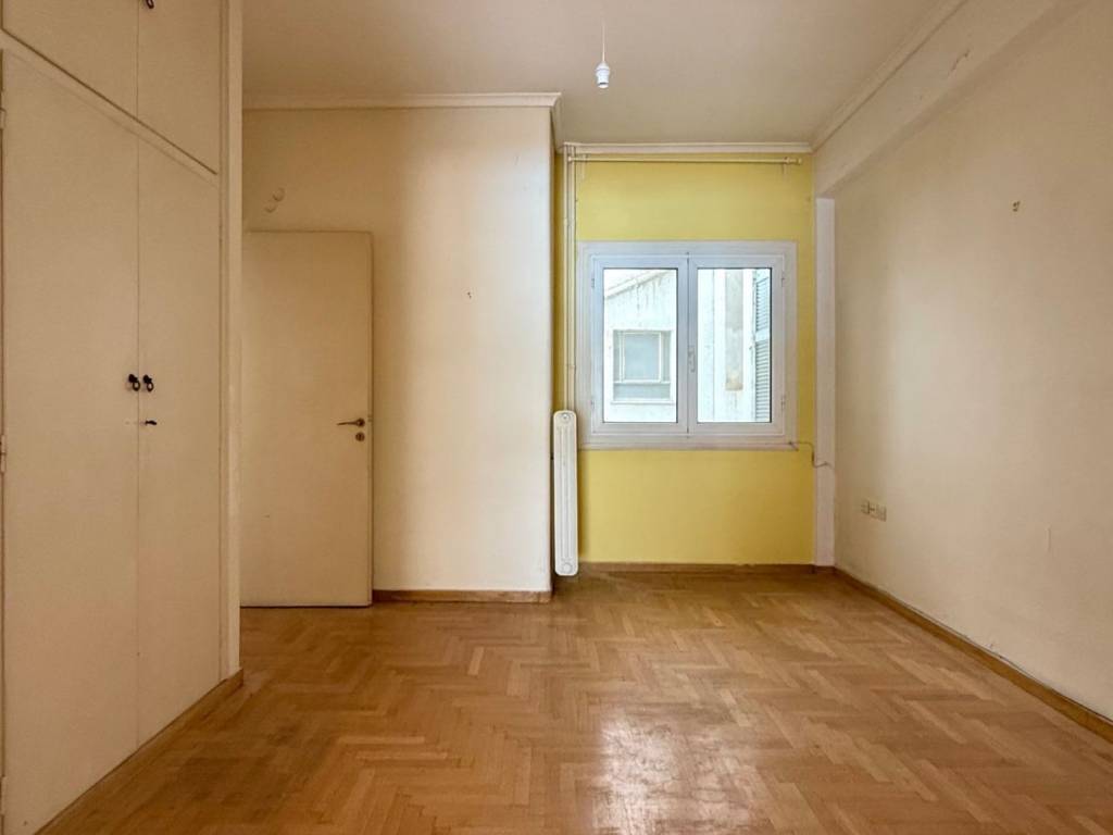 exarcheia_residential_apartment_for_sale