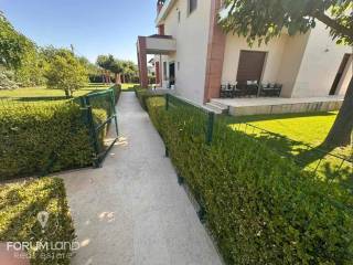 Forumland Real Estate, κήπος ιδιωτικός