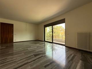 exarcheia_residential_apartment_for_rent