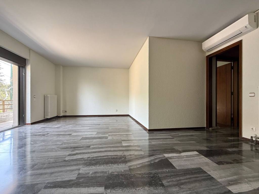 exarcheia_residential_apartment_for_rent