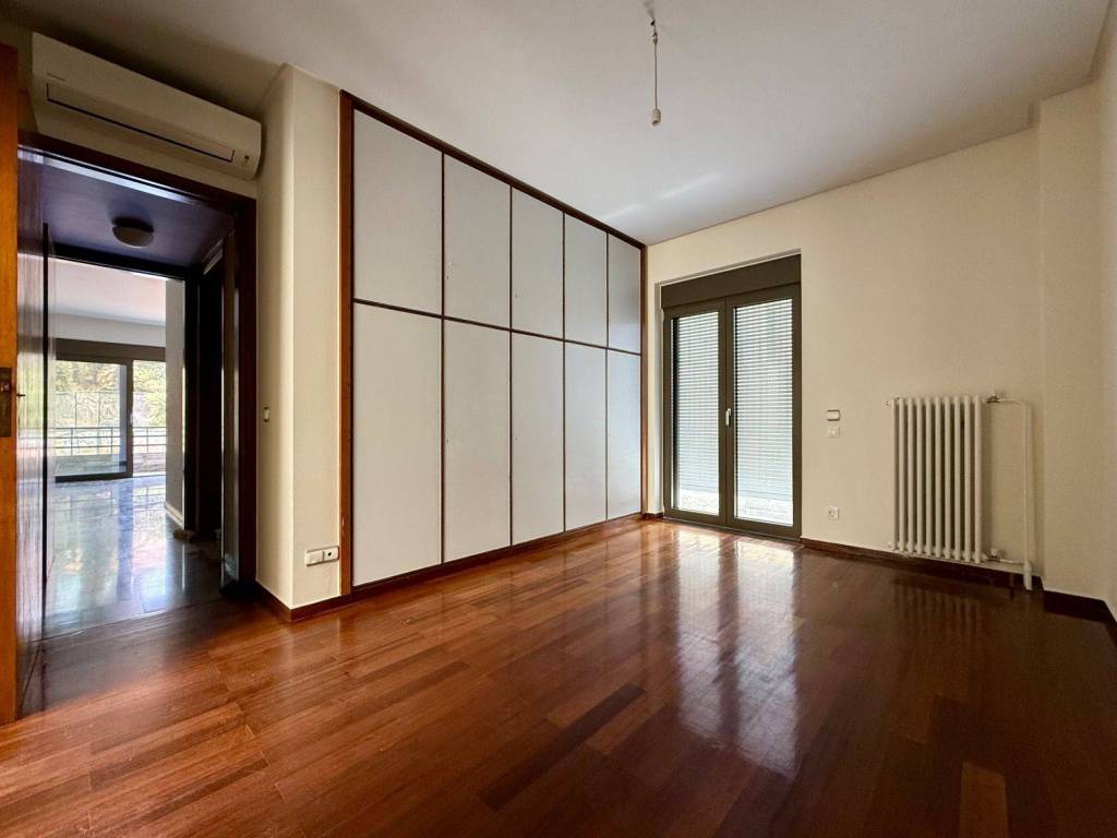 exarcheia_residential_apartment_for_rent