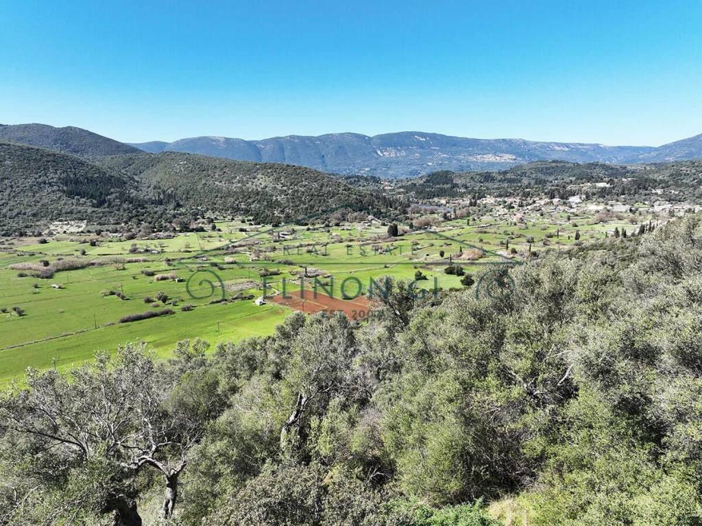 Το οικόπεδο με την όμορφη θέα