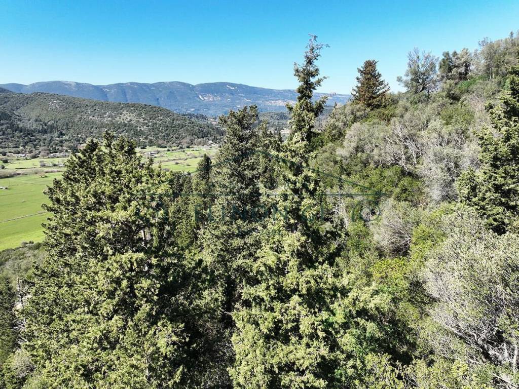 Το οικόπεδο με την όμορφη θέα