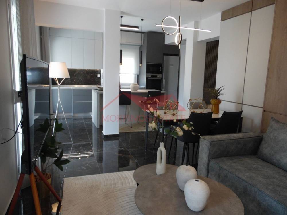 Σαλοκουζίνα