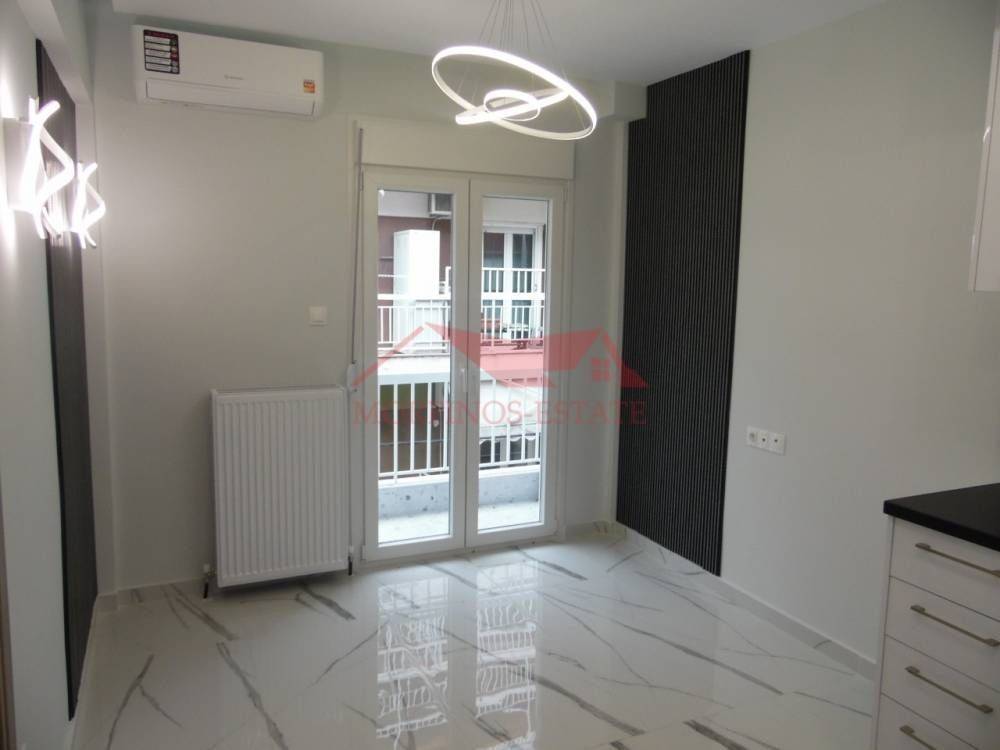 Σαλοκουζίνα