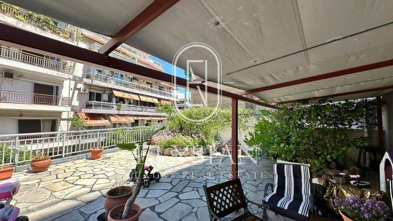 Θέα από μπαλκόνι