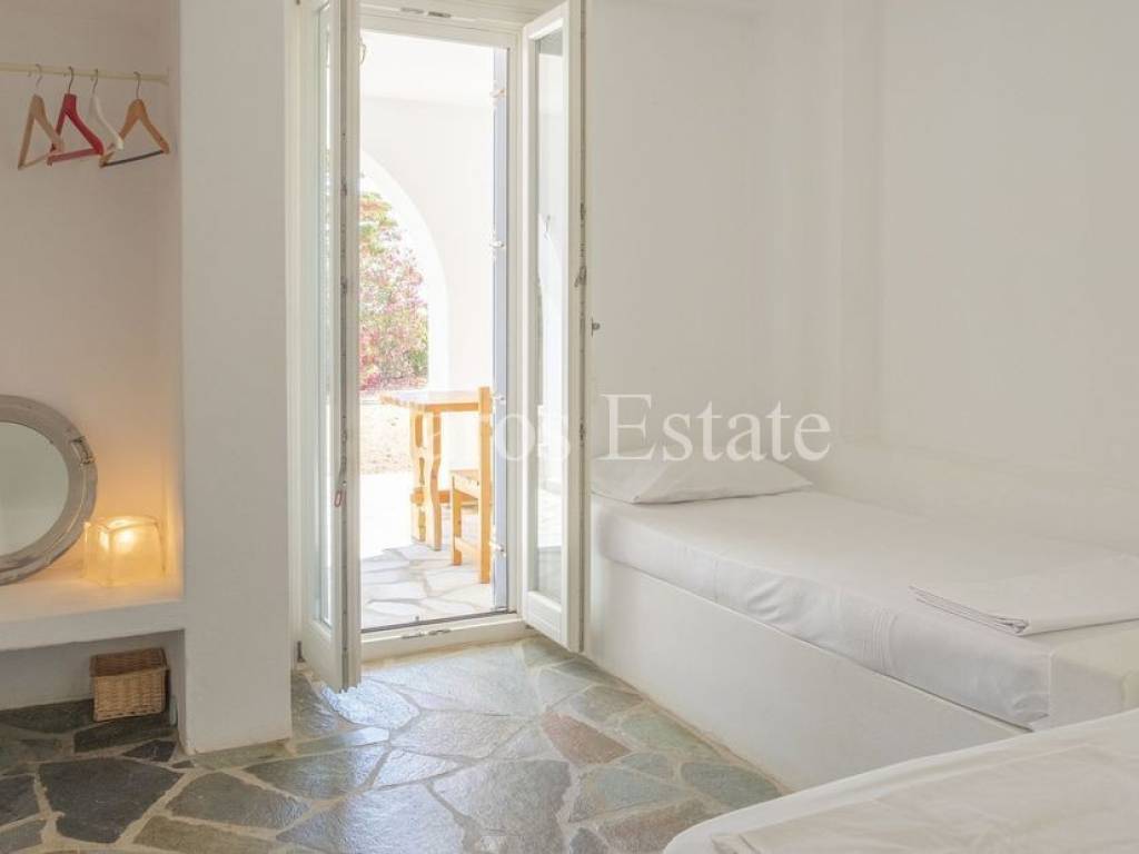 Υπνοδωμάτιο χαμηλότερου επιπέδου