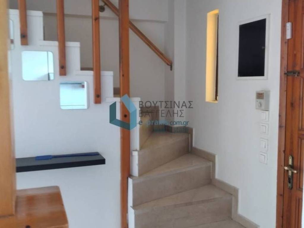 εσωτερική σκάλα