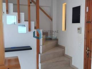 εσωτερική σκάλα