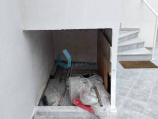 εσωτερική αποθήκη για ξύλα