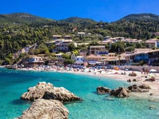 TO PARATHALASSIO CHORIO TOY AGIOY NIKETA