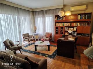 Forumland Real Estate, Σαλόνι με τζάκι